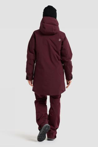 Padded parka in a waterproof, windproof and breathable fabric with taped seams, a fixed adjustable hood and a two-way zip with chin guard.