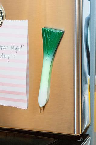 Home Accessories Magnetic Leek Pen