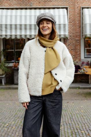 Pull Arina Oz