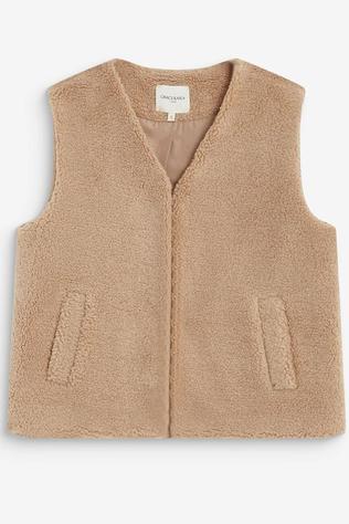 Blazer Avery
