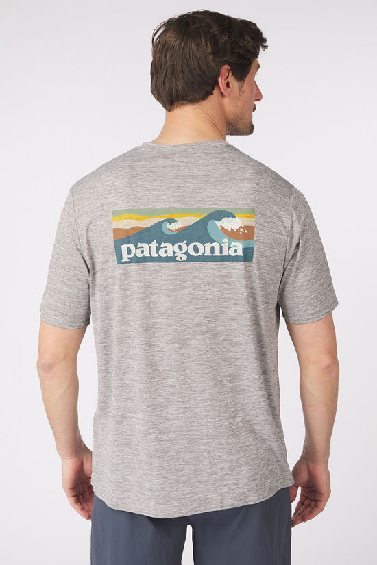 Patagonia T-Shirt M'S Cap Cool Daily Graphic Shirt - Waters Boardshort Logo Abalone Blue: Feather Grey
