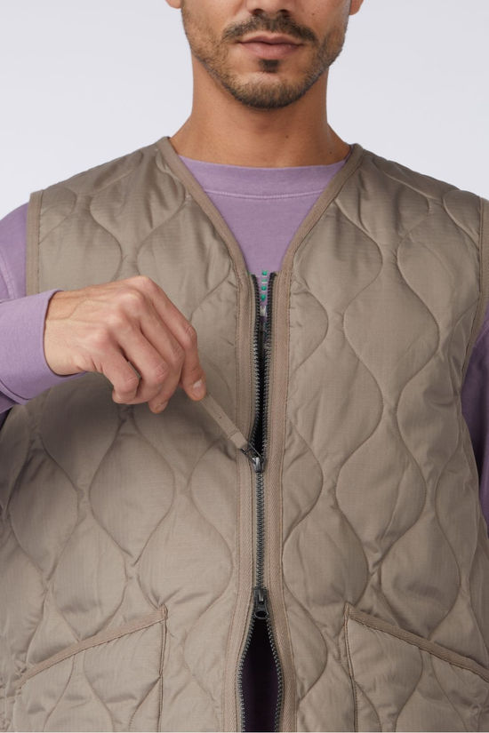 Taion Gilet Military W-Zip V Neck Down Vest L.Mocha