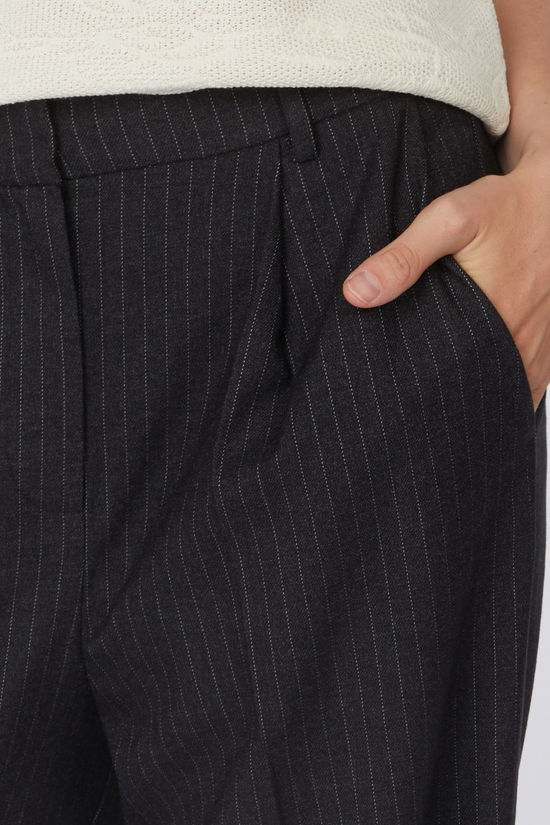 Soaked in Luxury Pantalon Slmalodi Grey Melange Pinstripe