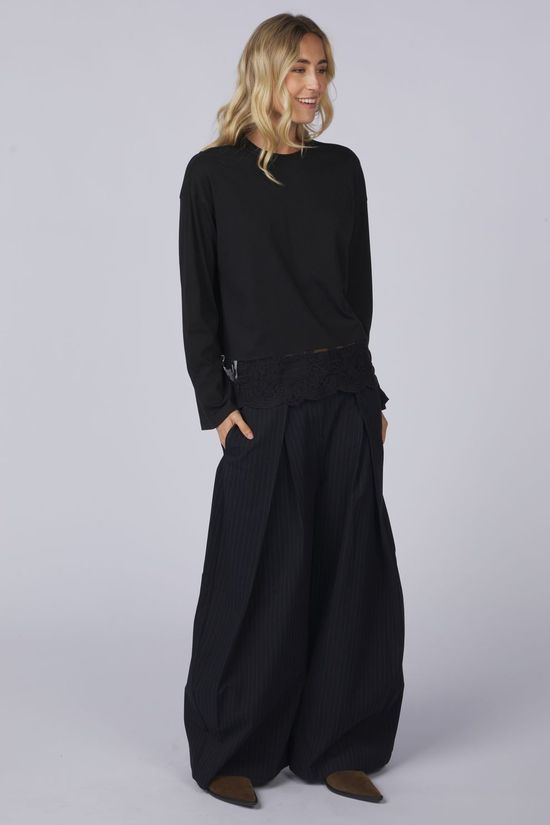 Only T-Shirt Vivvi Black Detail:Black Lace