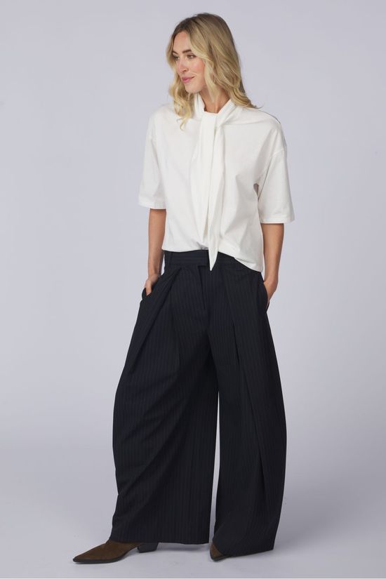 Vero Moda Broek Alina Navy Blazer Detail:White Pinstripe