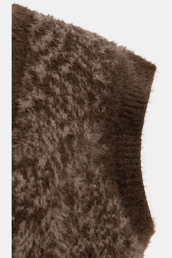 Yaya Cardigan Animal Fur Sleeveless Cardigan Delicioso Brown