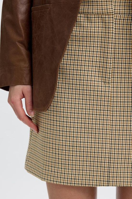 Selected Rok Slwelara Monks Robe Checks