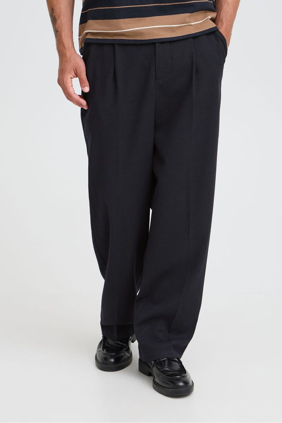 Casual Friday Pantalon Cfpierce 0308 Structured Pants Dark Navy