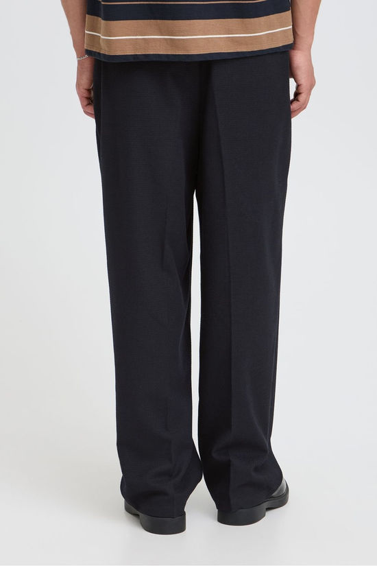 Casual Friday Pantalon Cfpierce 0308 Structured Pants Dark Navy