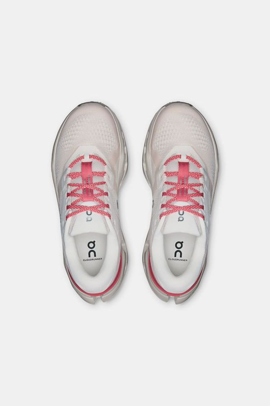 On Chaussures De Sport Womens Cloudrunner 3 Oyster | Camellia