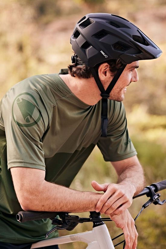 Agu Fietshelm Helmet Mtb Xc Black